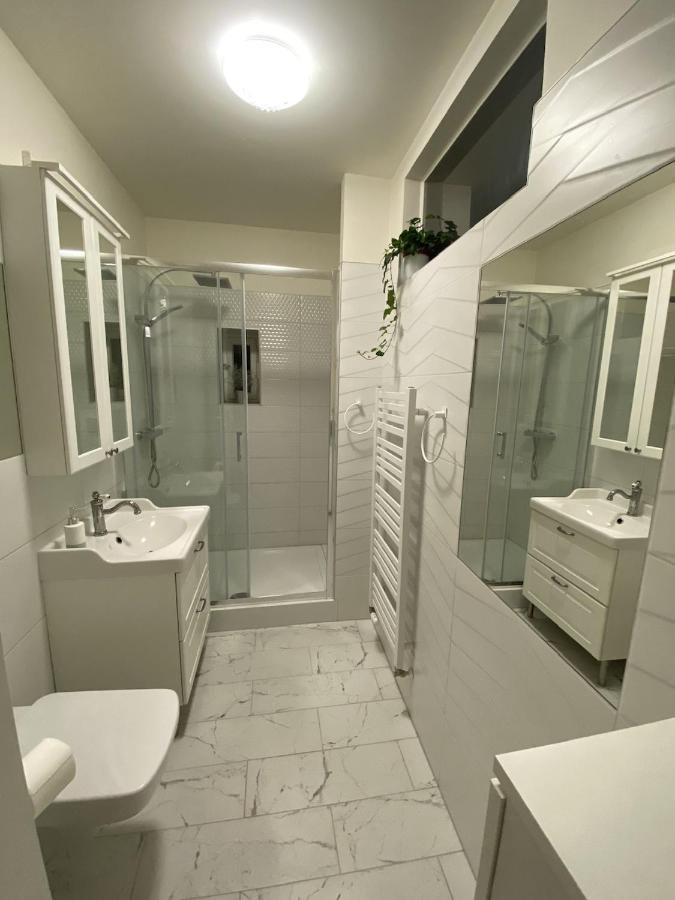 Apartament Czytelnia - Parking Gratis 波兹南 外观 照片