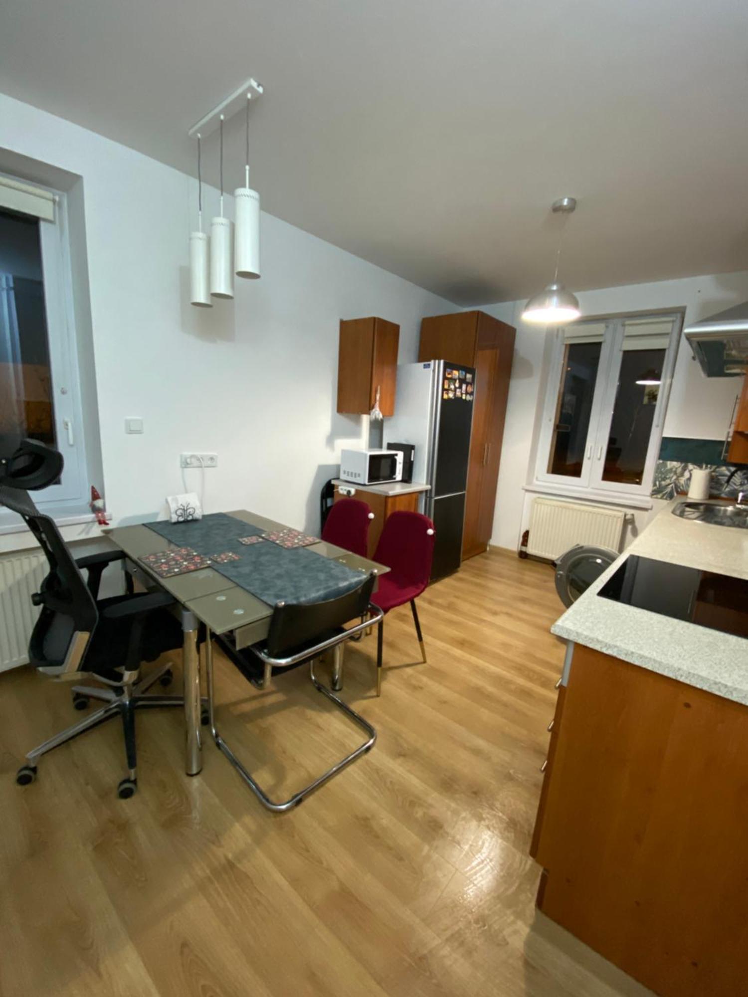 Apartament Czytelnia - Parking Gratis 波兹南 外观 照片